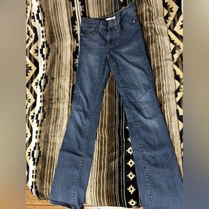 Women’s Levi’s bootcut jeans (W 28, L32)